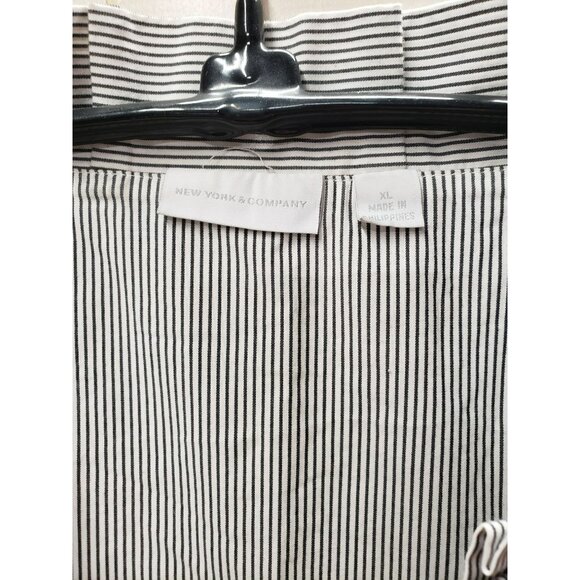 New York & Company Sleeveless Dress, Black & White Striped, Ruffle, XL, Side zip - Picture 2 of 7